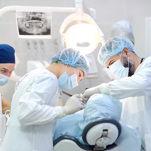 Implantologie / Chirurgie I Greffe osseuse des sinus I Artdent Clinic